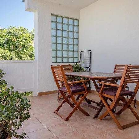 Appartement Barbat 16723b *