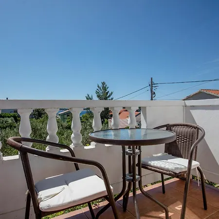 Barbat 16723b * Barbat na Rabu